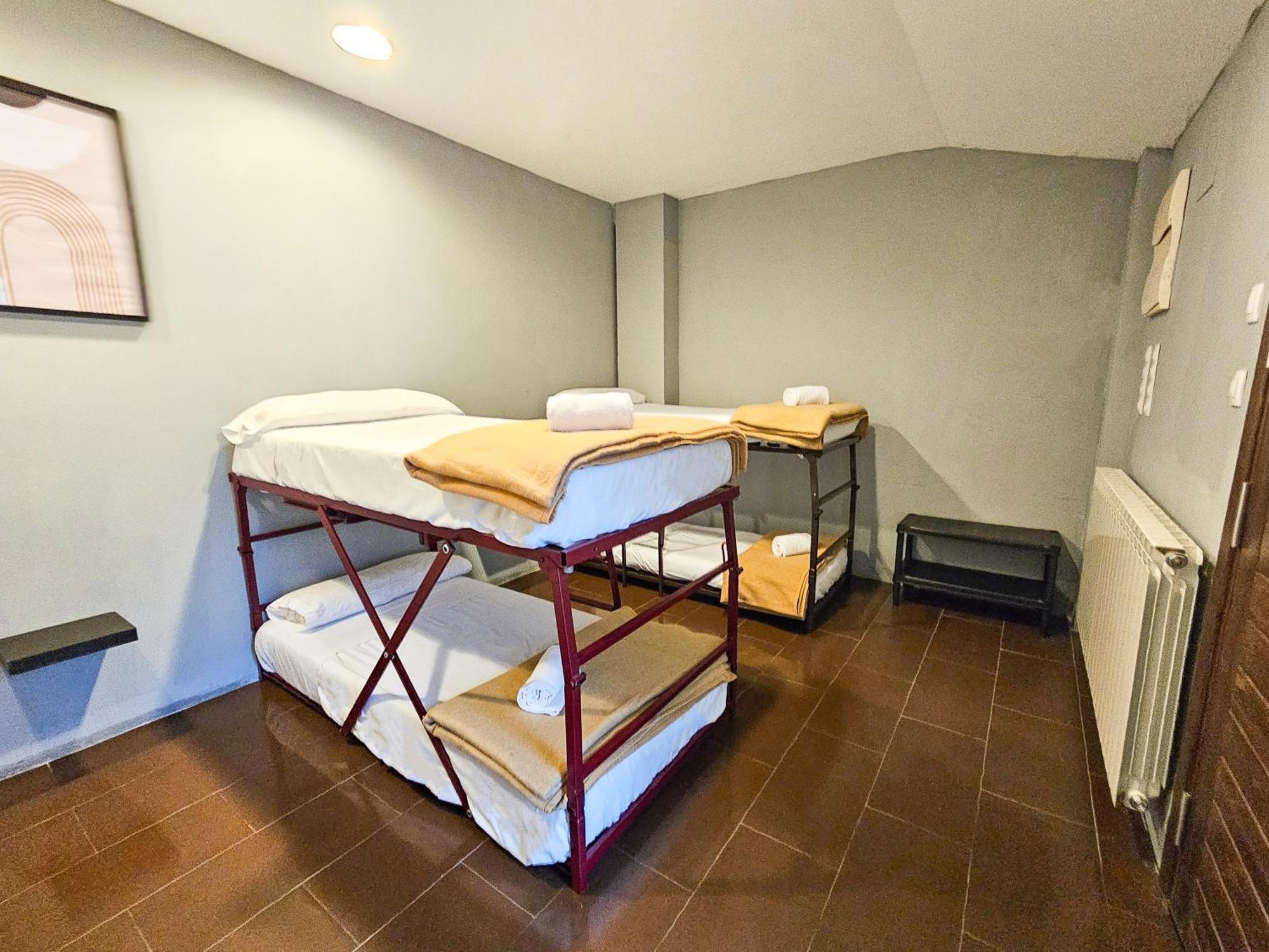 Hostel Backpacker Solopuent Castiello de Jaca Luaran gambar